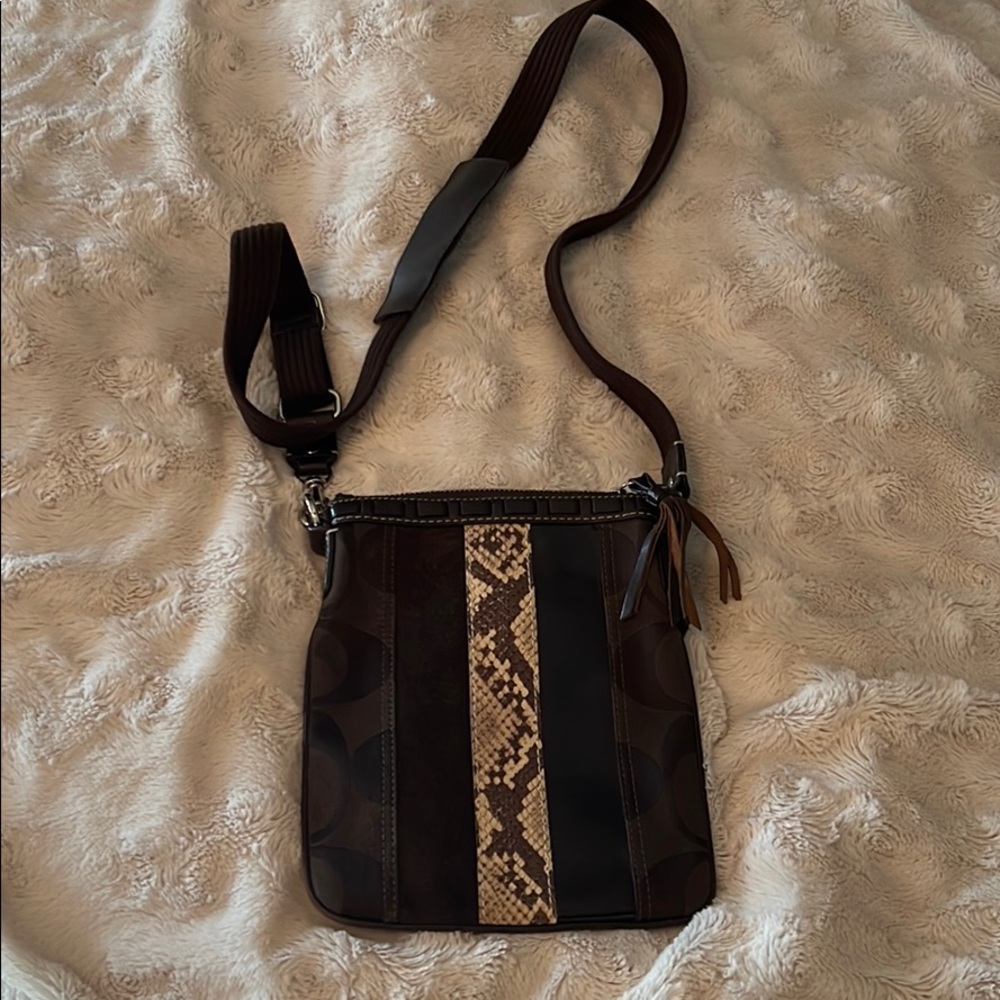 Coach Crossbody Dark brown snakeskin strip